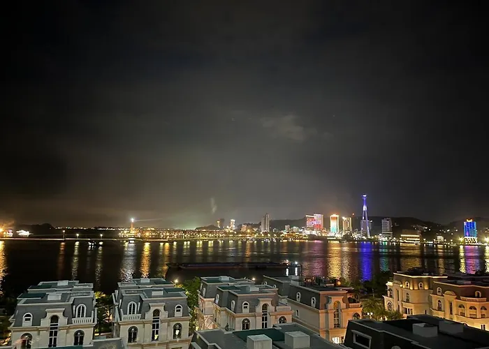 Sea Moon Full Hạ Long